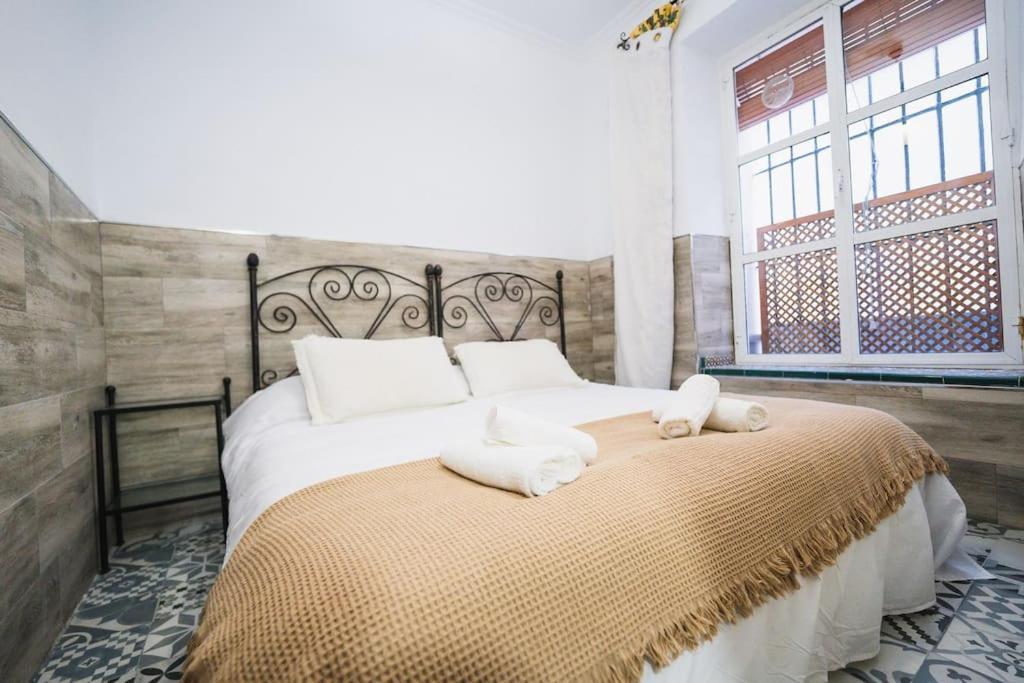 Apartamento En El Barrio De San Lorenzo, Junto A La Basilica Del Gran Poder Sevilla Buitenkant foto